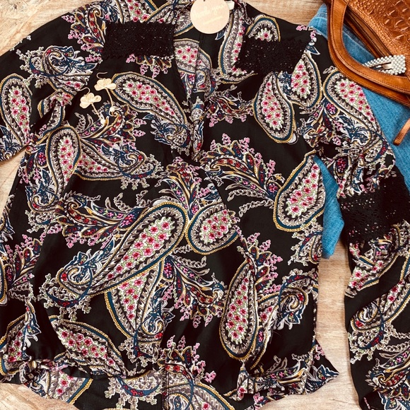 Bohemian Black Tunic - Picture 4 of 5